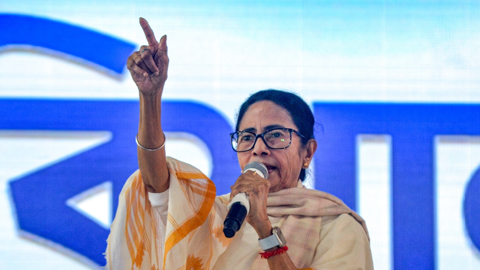 'Remove one name from voter list, face dharna': Bengal CM Mamata Banerjee's warning on SIR
