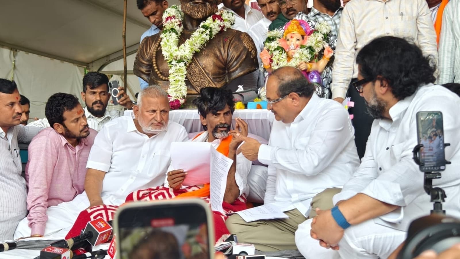 Govt accepted Maratha quota demand, will leave after order comes: Jarange