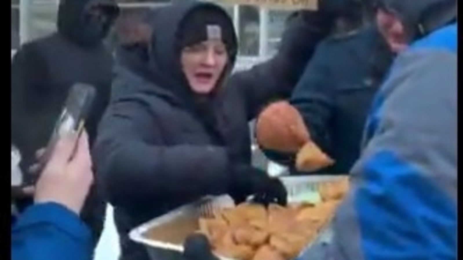 Free samosas and meals: Here's how Indian restaurant in Minneapolis supporting anti-ICE protestors | Watch video