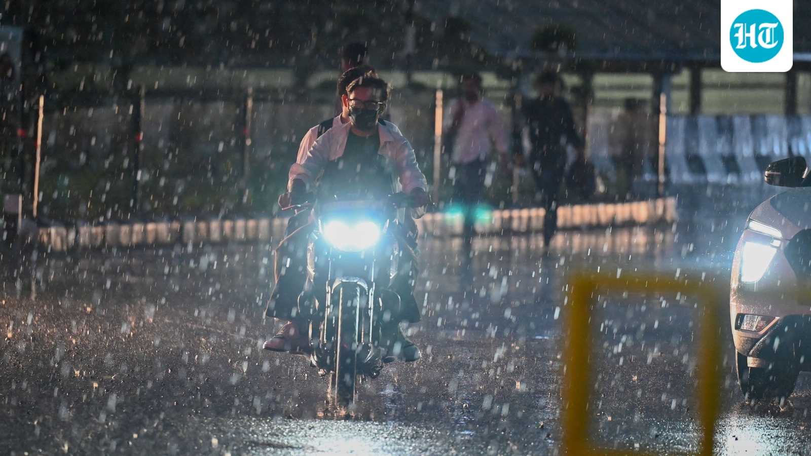 Delhi-NCR phones buzz with emergency weather alerts; IMD issues orange warning for thunderstorms