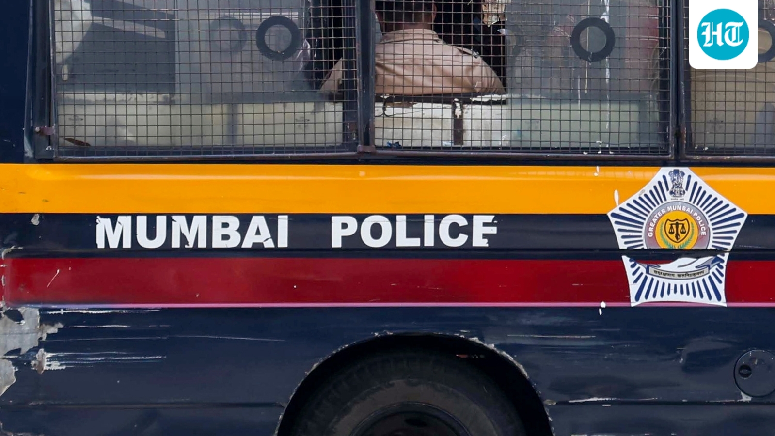 Mumbai man strangles neighbour to death, steals gold chain after share market losses