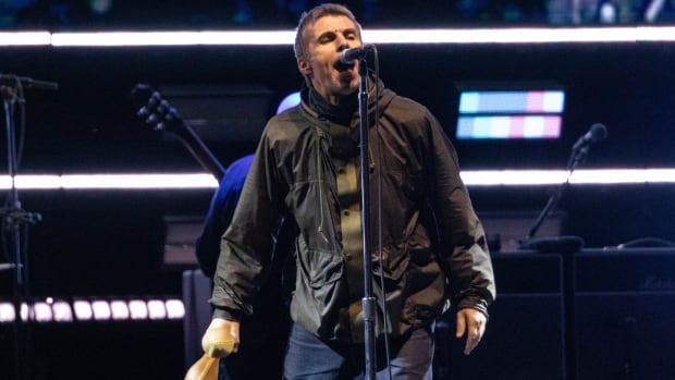 Oasis hits Toronto with nostalgia rock in wet and woeful Rogers Stadium