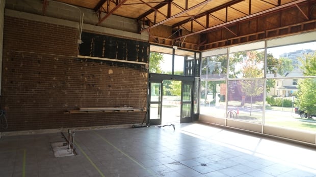 As Ontario Beer Stores close, new tenants move in — but no one wants the empties