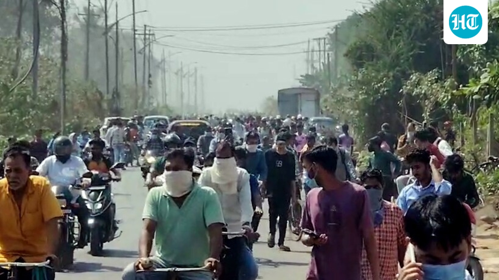 Palghar oleum gas leak: 2600 evacuated amid dense white fumes, people complain of eye irritation | What happened