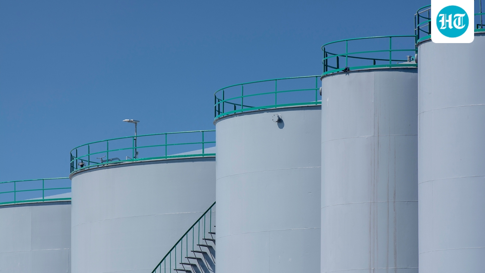 US oil prices today: WTI crude falls to $69, fueling hopes for lower gas prices amid peace talks