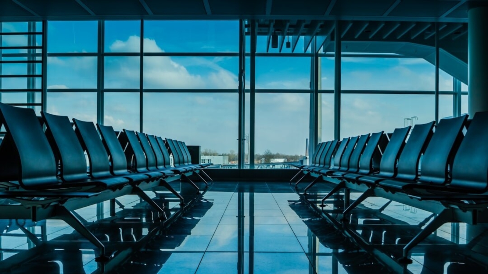 Puerto Vallarta airport issues urgent alert amid reports of cartel violence and fires