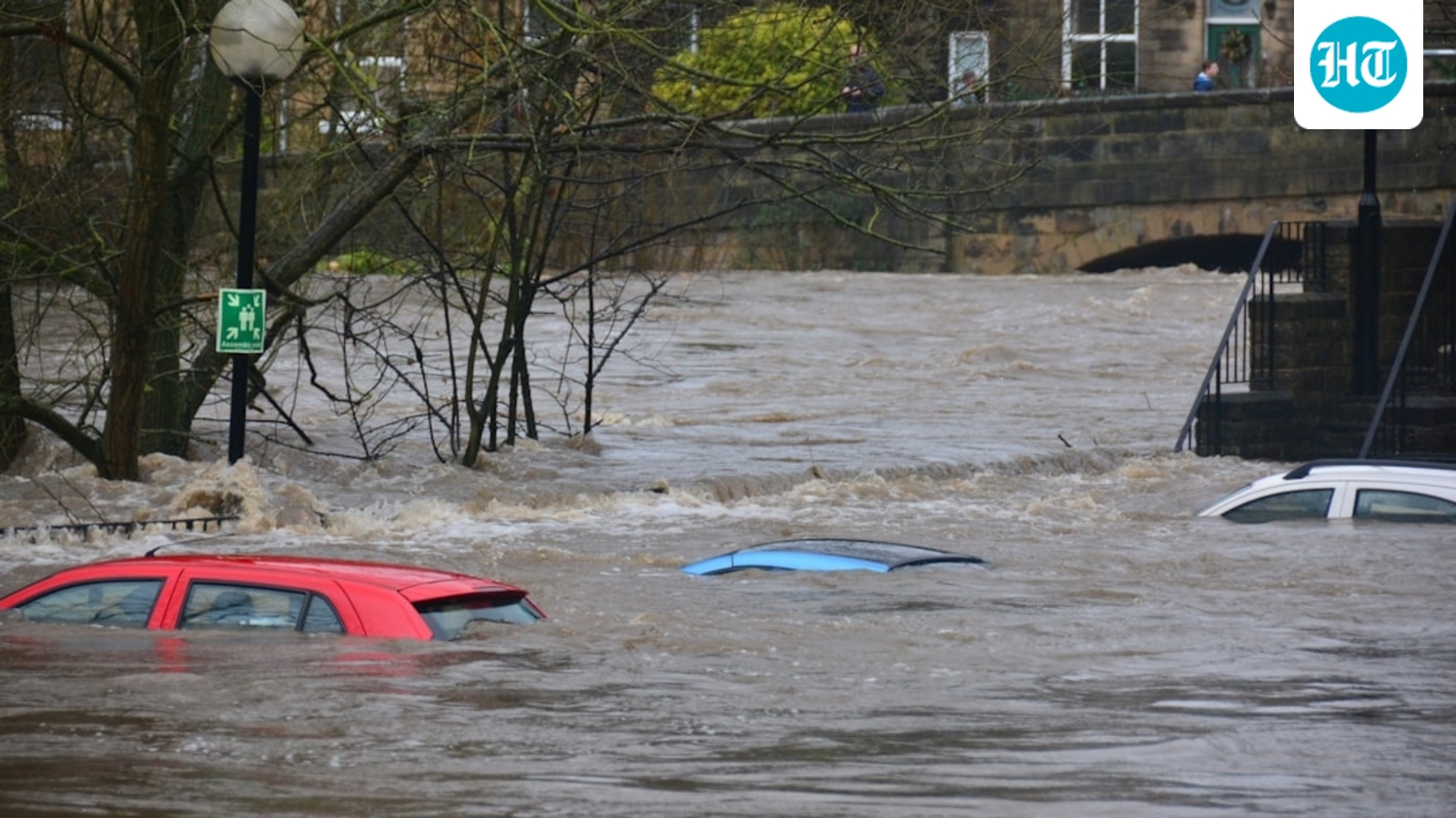 Atlanta under flash flood warning: Scary videos show cars stuck on highway as water rises