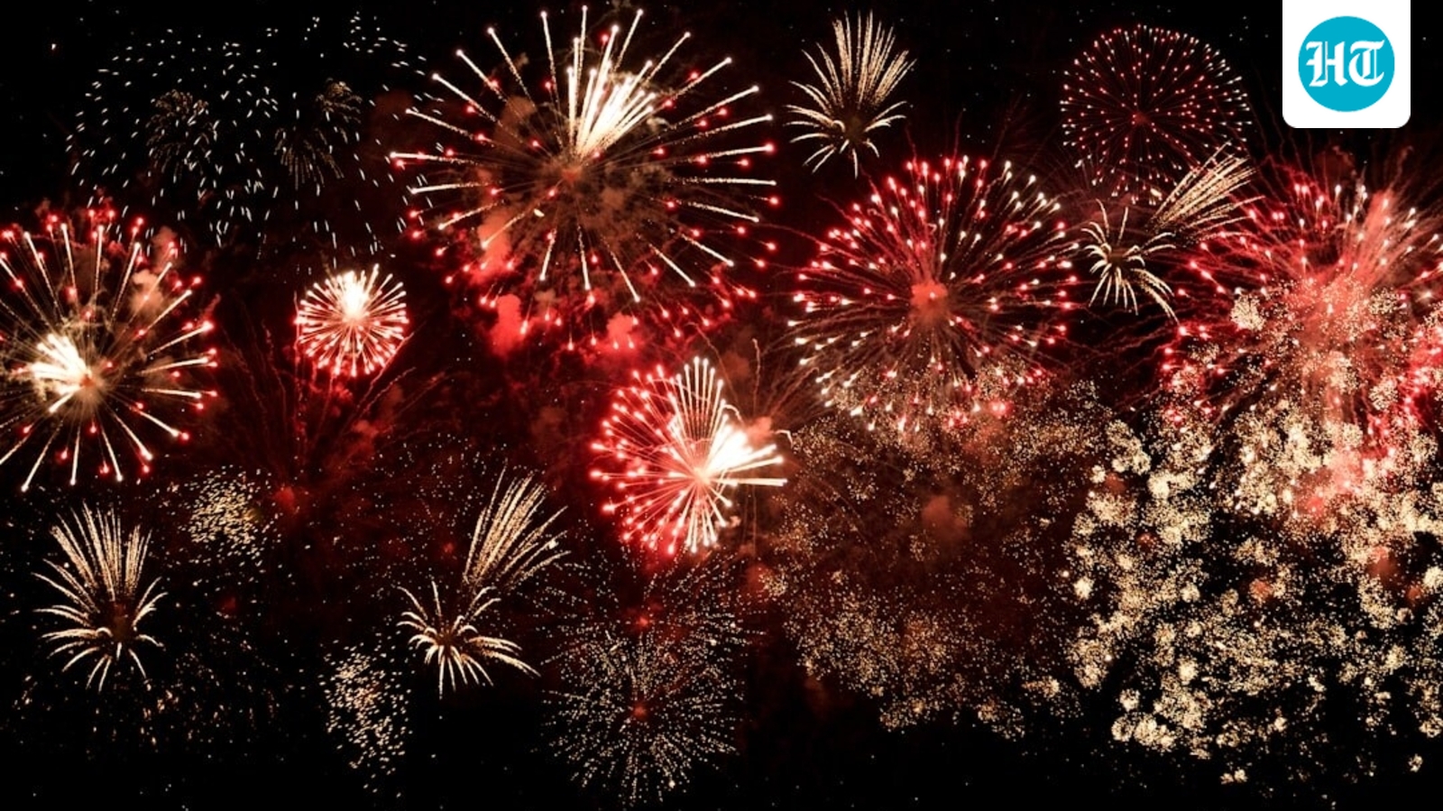 New Year's Eve fireworks in Chicago over the river: Date, time, musical lineup and more