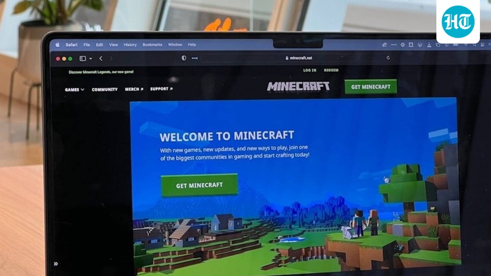 Is Minecraft Realms down? Thousands report issues amid widespread outage