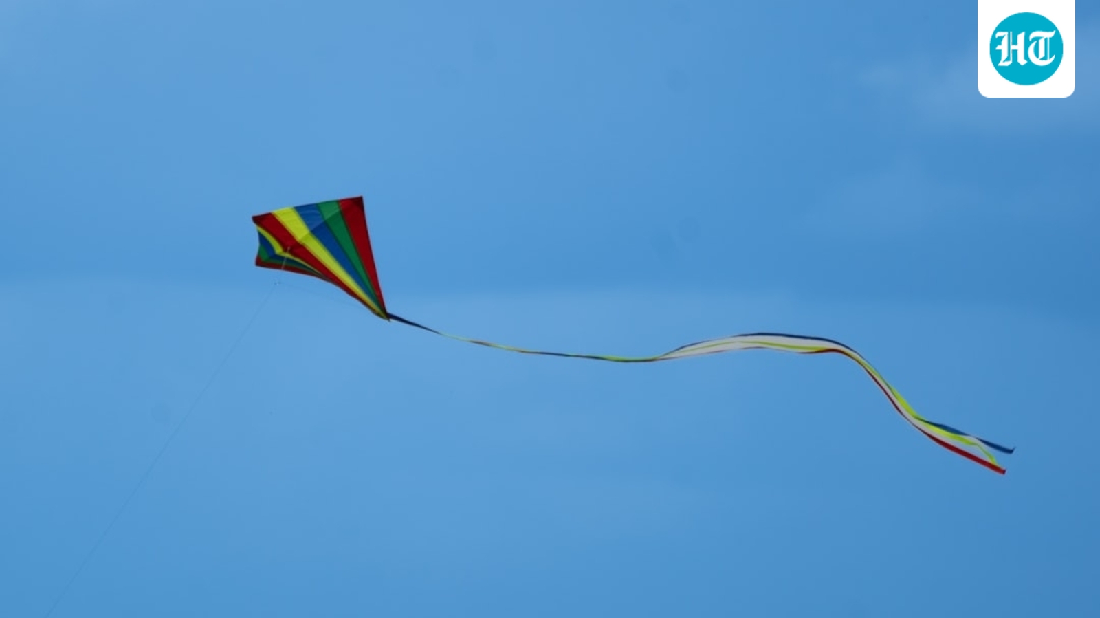 45-year-old Indore man dies after kite string slits throat