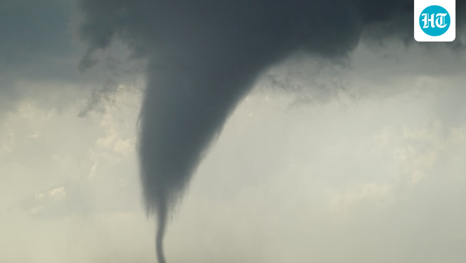 Tornado touchdown near Milwaukee Mitchell International Airport? Sirens blare amid severe weather in Wisconsin