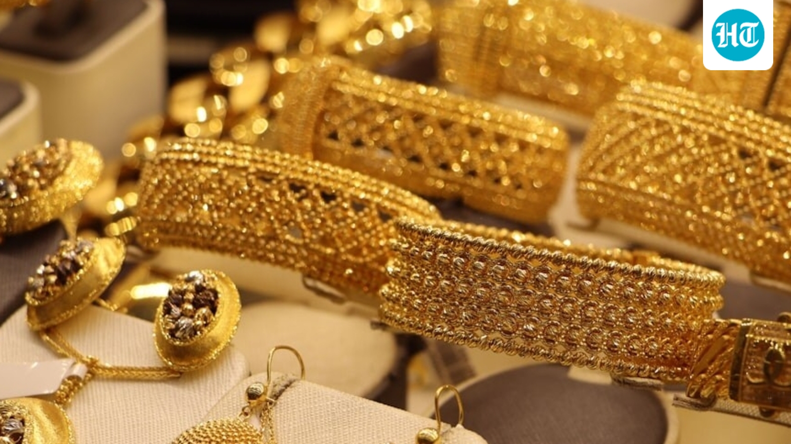 Gold, silver rate today LIVE updates: Is this the right time to invest in gold? Check prices in Delhi, Mumbai