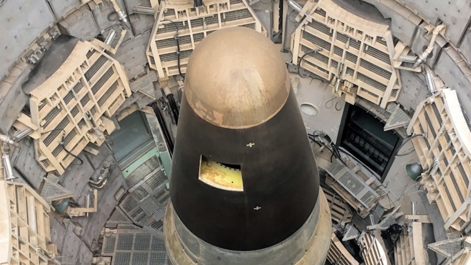 US B-2 bombers equipped with LRASM: About the anti-ship missiles that can course correct on their own