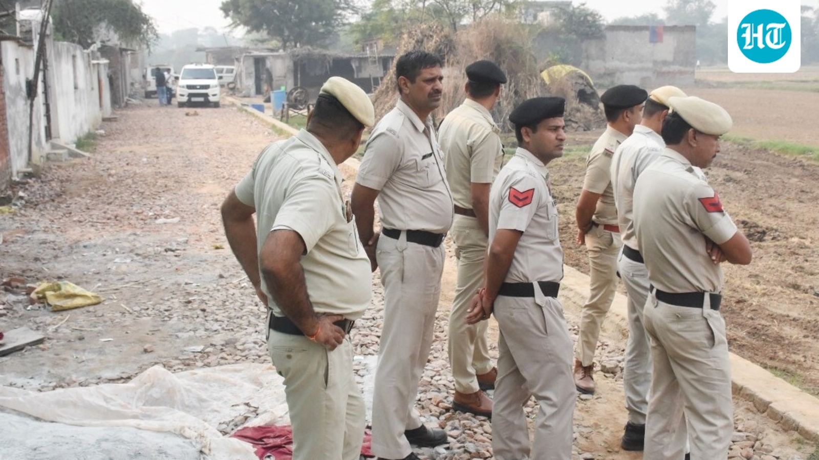 Truck driver hacked to death in UP's Sultanpur in alleged love triangle; wife held