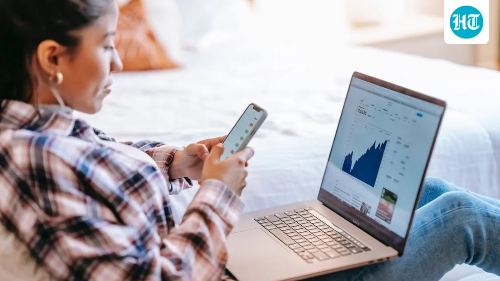 Centre to amend IT rules to curb obscene content online