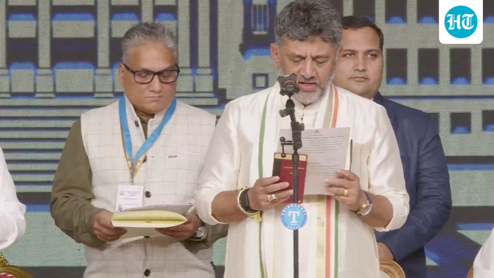 Shivakumar oath ceremony LIVE: DKS takes oath as Karnataka's 18th chief minister