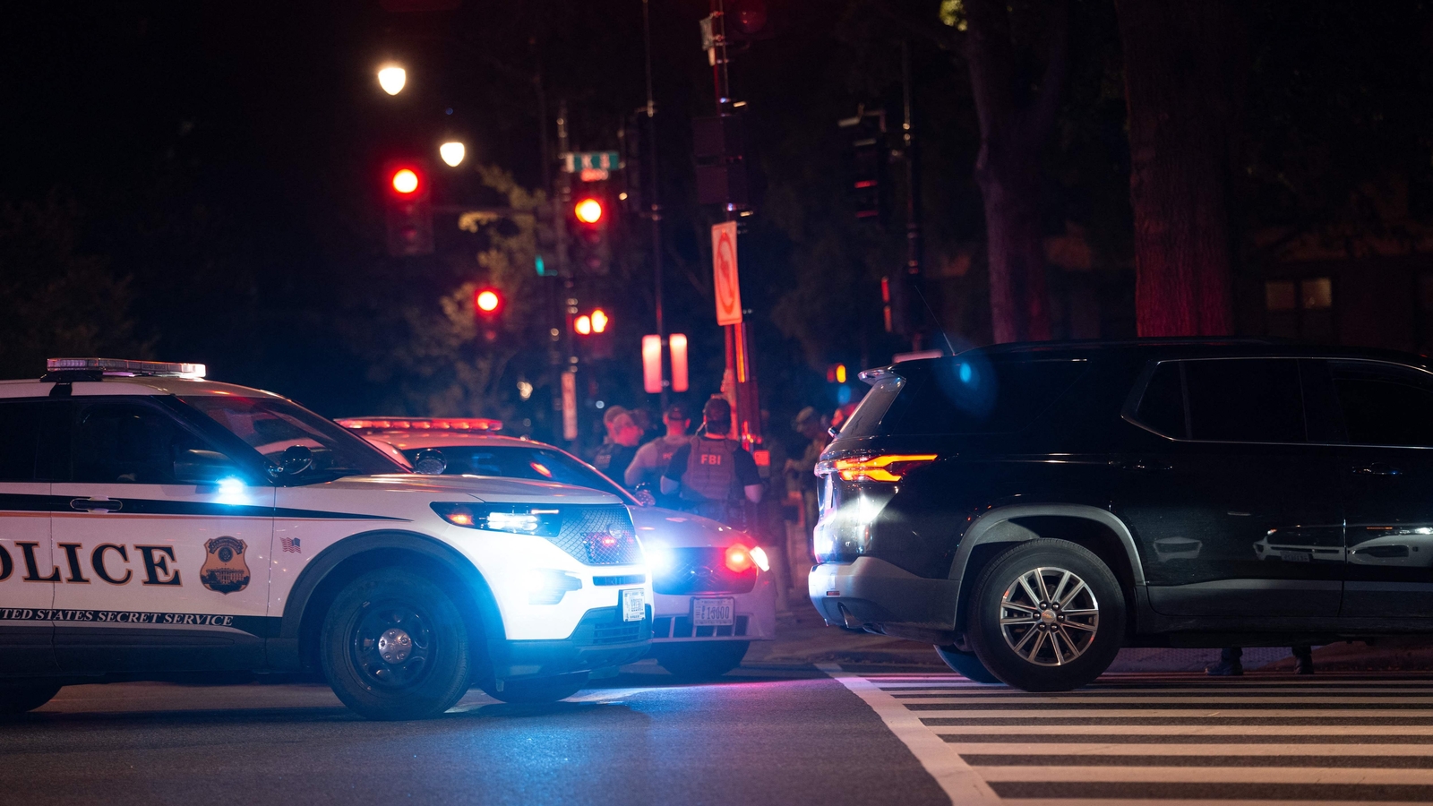 Fairlane Town Center mall in Dearborn under lockdown? All we know amid ‘active’ shooting reports, police warning
