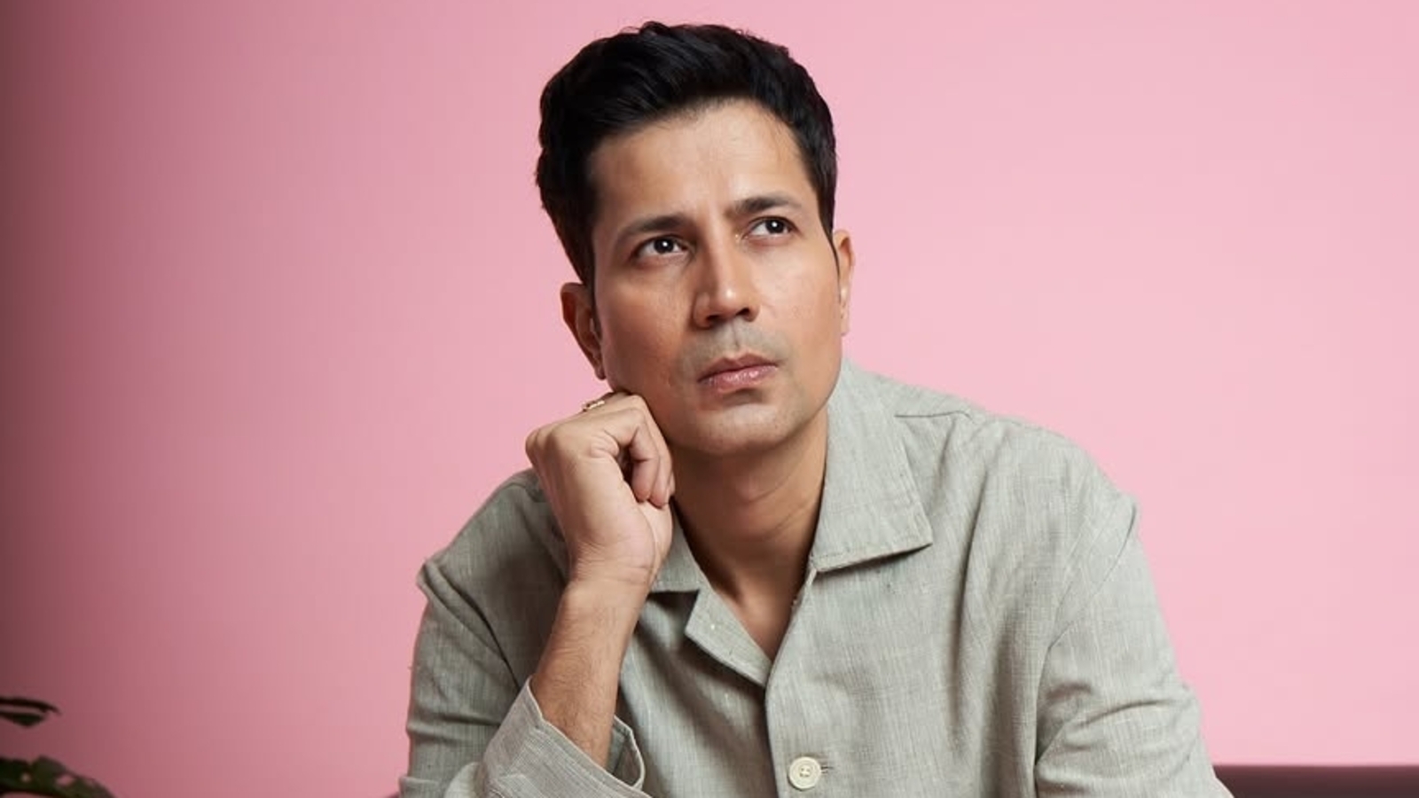 World Theatre Day| Sumeet Vyas reveals the difference in directing on screen and on stage
