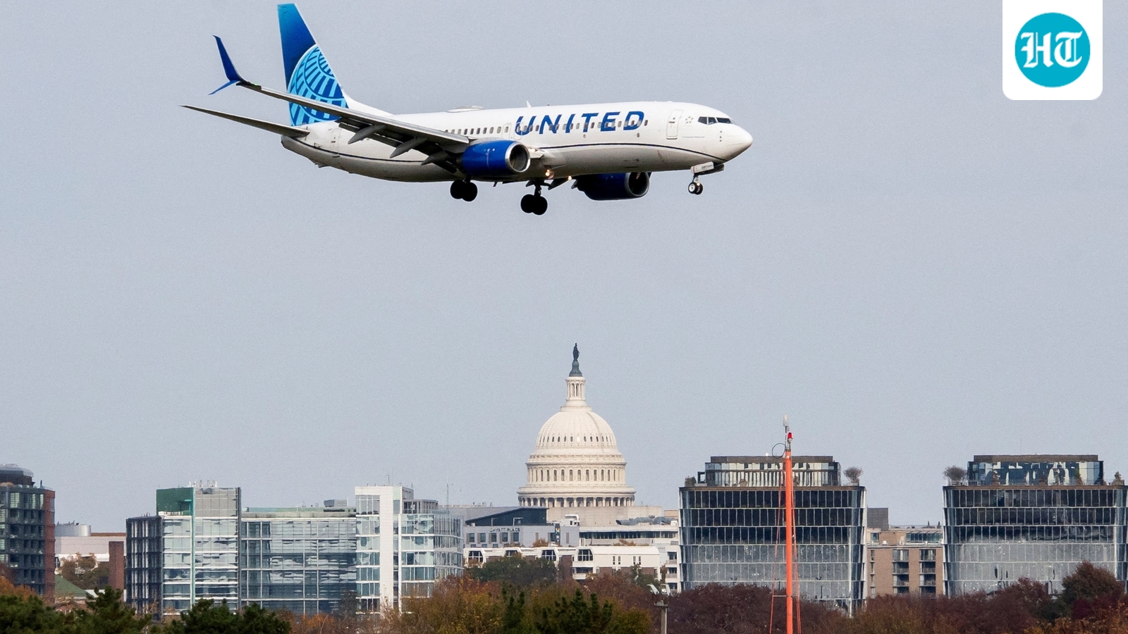 US airlines cancel 1,200 flights Tuesday as government shutdown continues