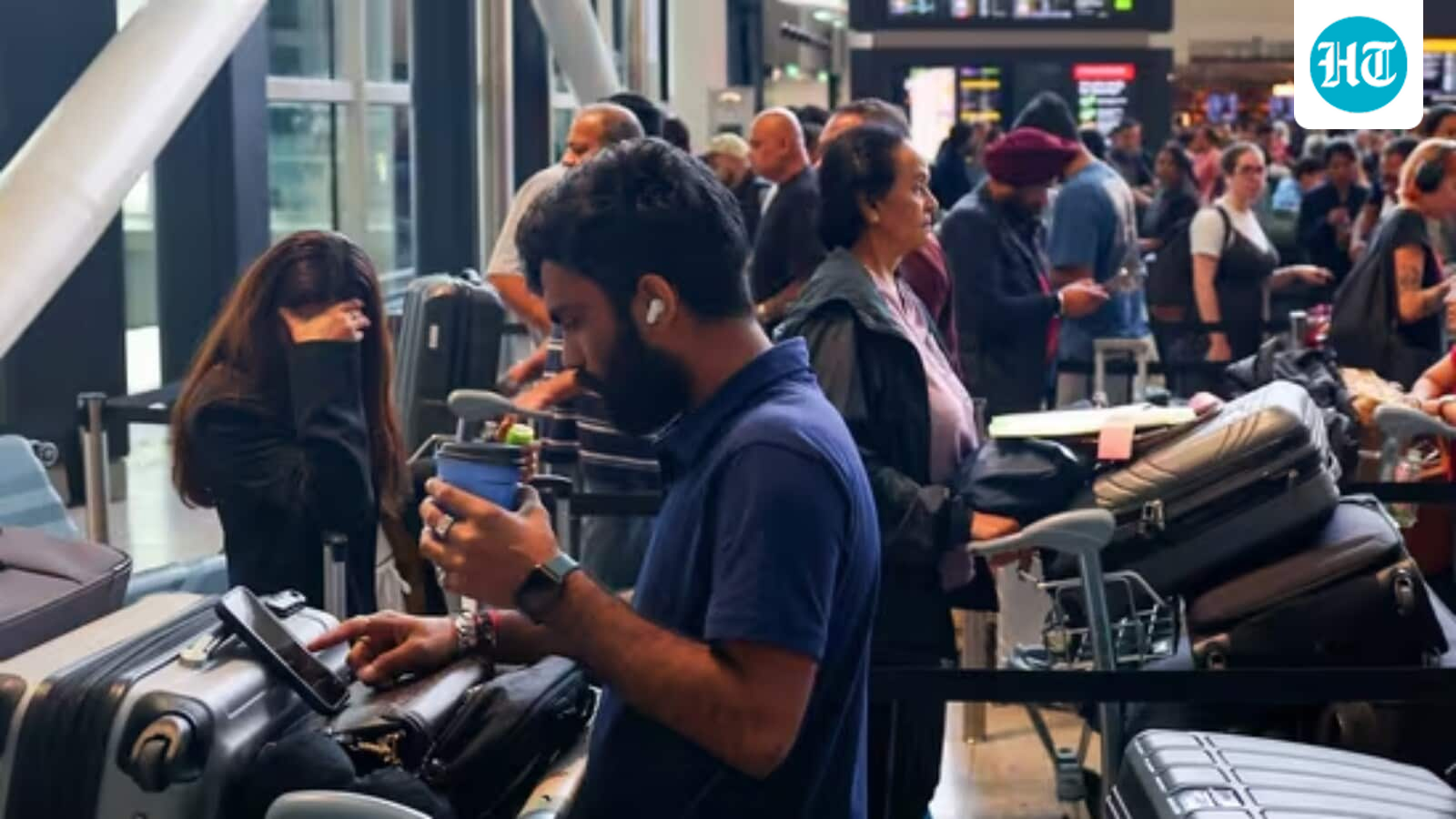 Indian H-1B visa workers alter travel plans amid vetting delay