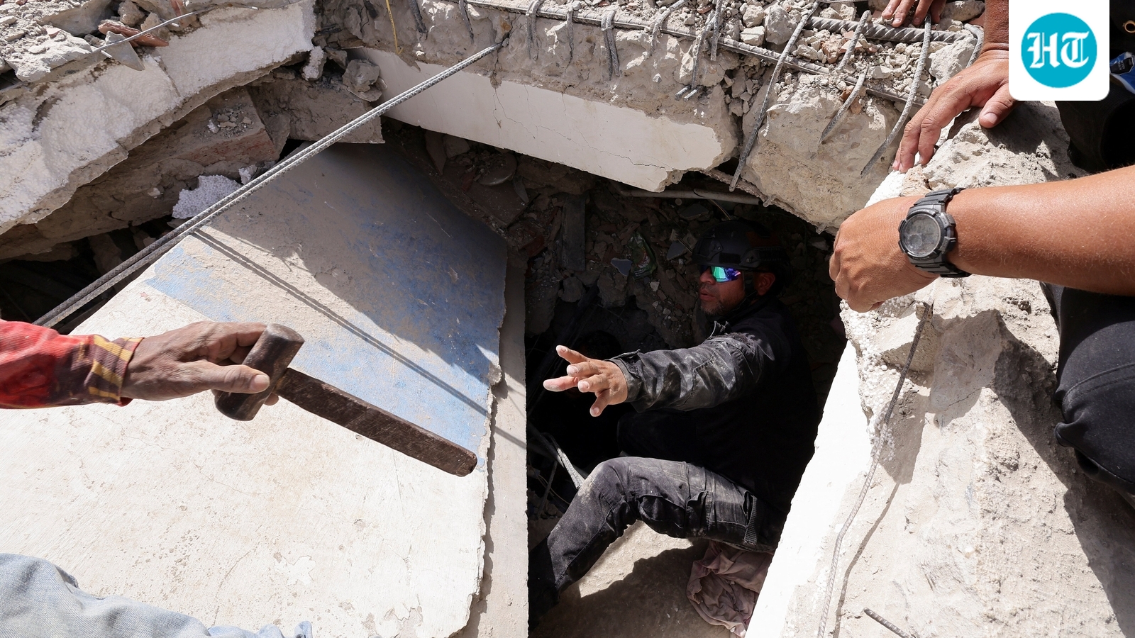 Venezuela earthquake LIVE updates: 235 killed in twin monster quakes, thousands still missing