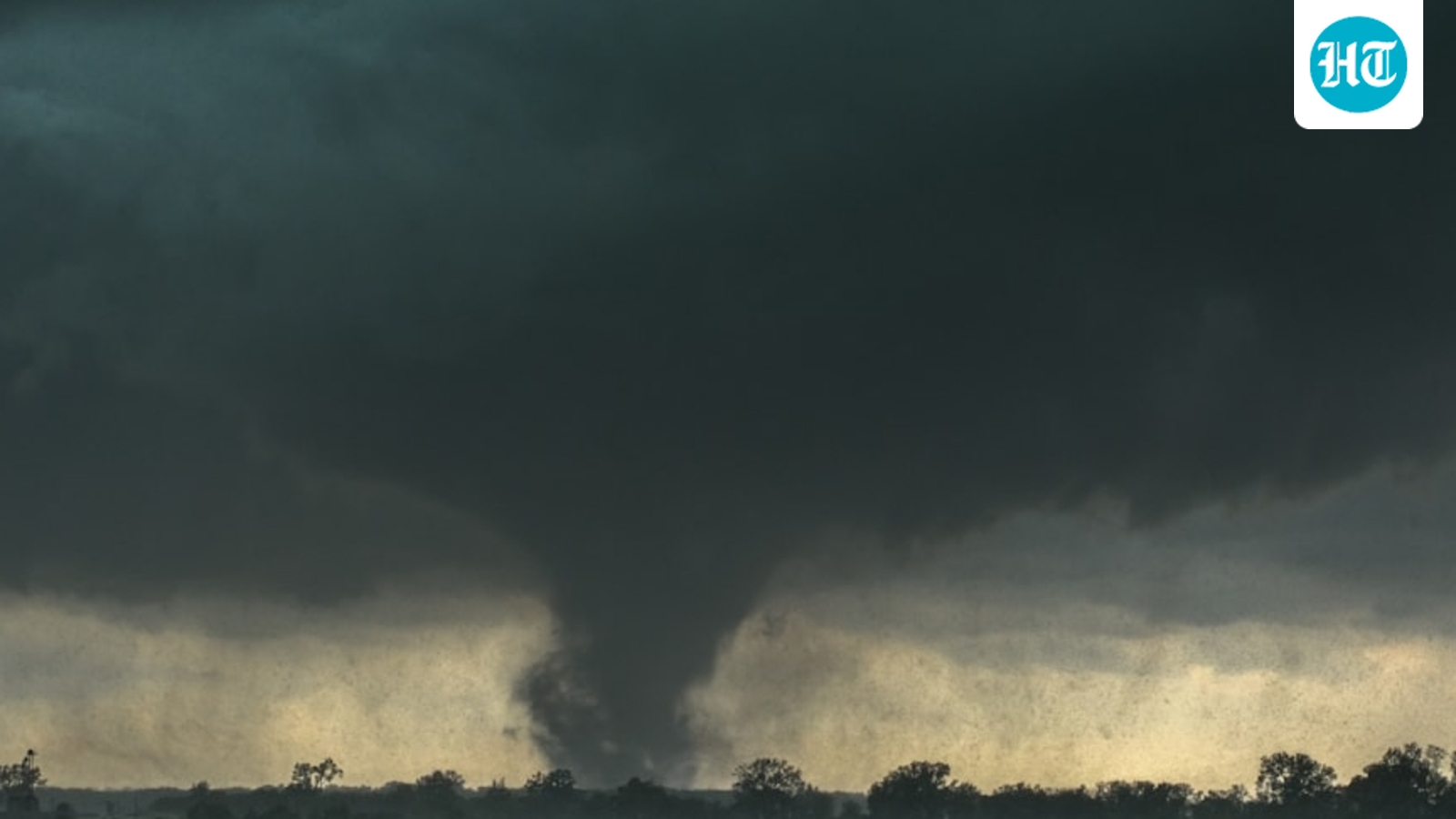 Washburn, Illinois tornado: Videos of large wedge twister on ground in Woodford County; watch
