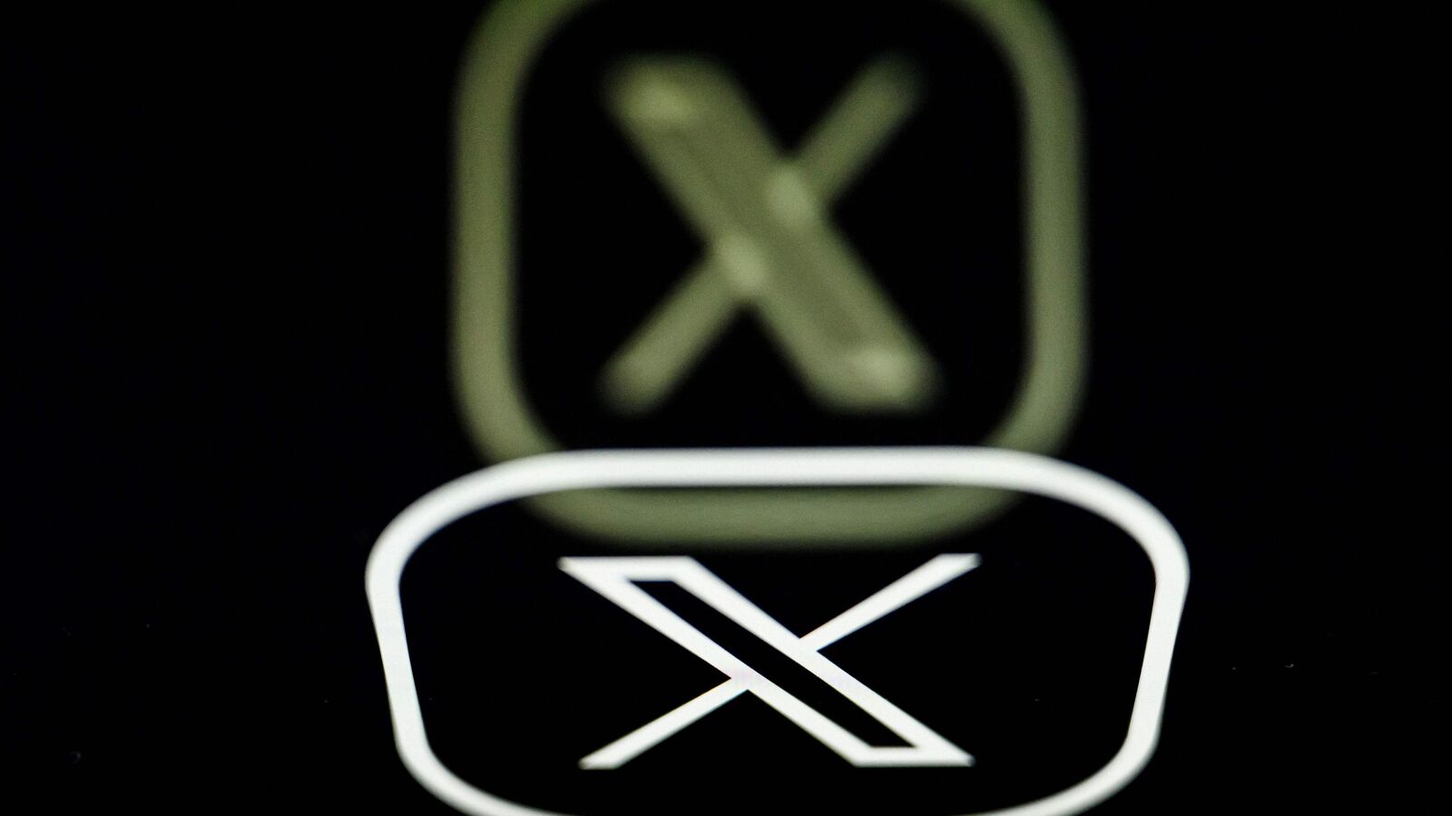 Is X down? Thousands of users report issues with app and website