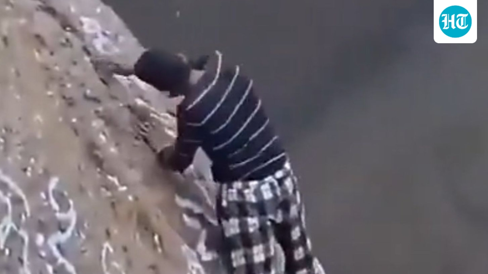 ‘Spider Man of Yemen’ dies in fall while climbing volcanic crater