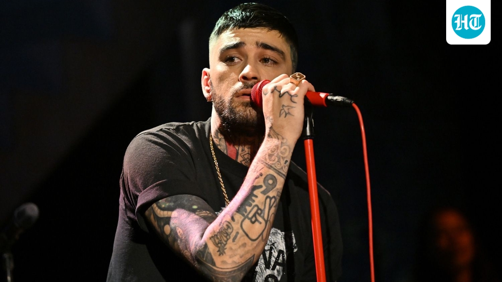 Water bottles thrown at Zayn Malik during Kingston event weeks after health scare | Watch video